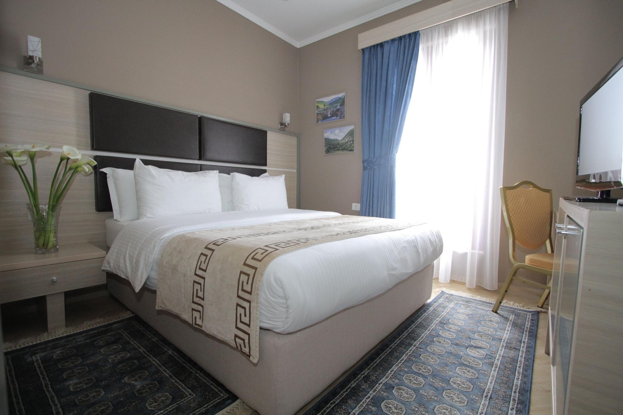 Capital Tirana Hotel Bruci ภายนอก รูปภาพ