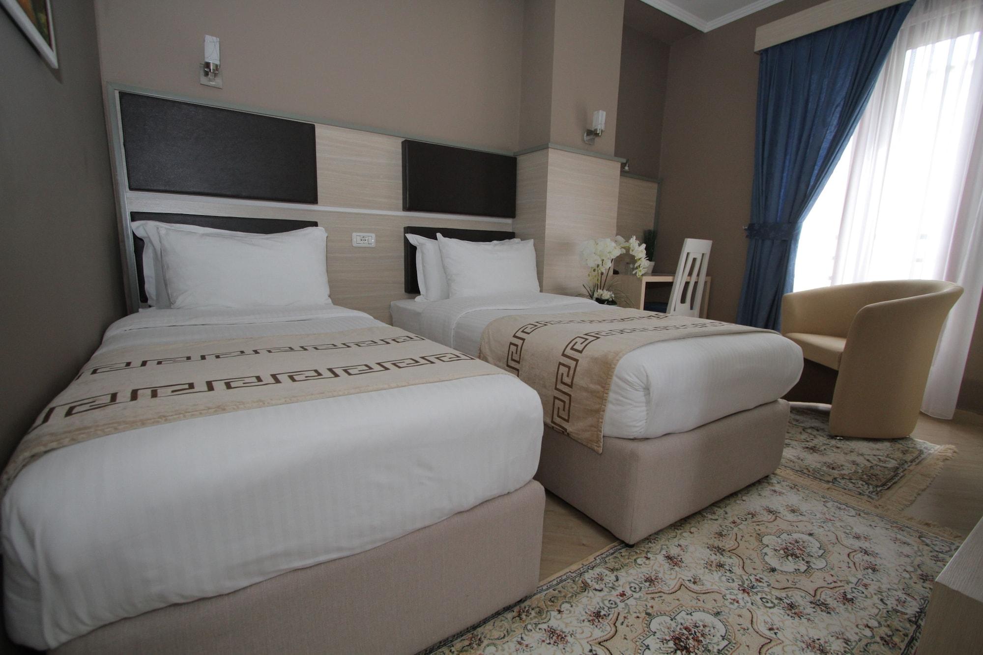 Capital Tirana Hotel Bruci ภายนอก รูปภาพ