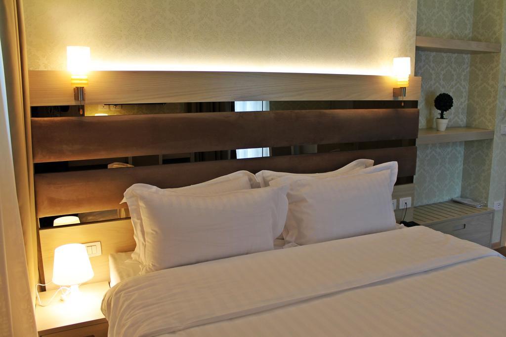 Capital Tirana Hotel Bruci ภายนอก รูปภาพ