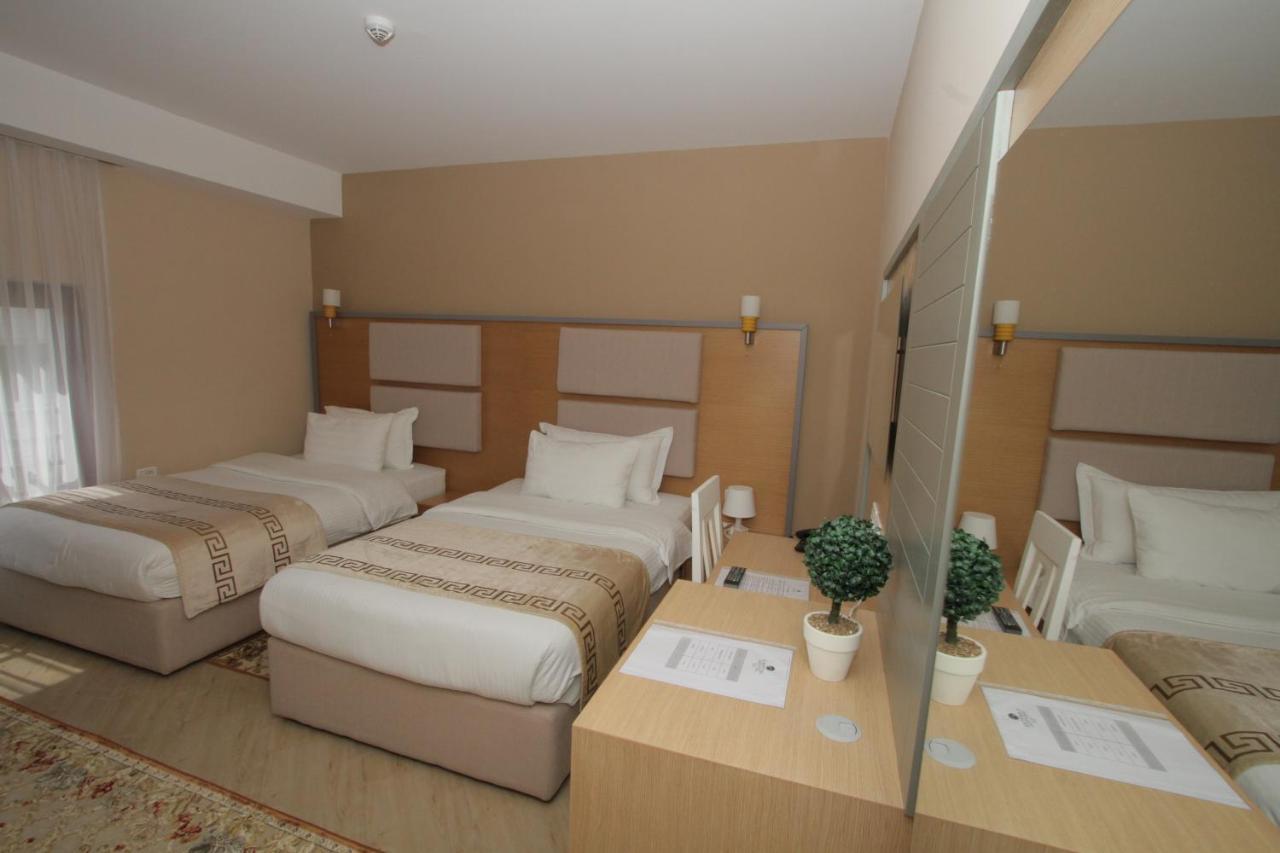 Capital Tirana Hotel Bruci ภายนอก รูปภาพ